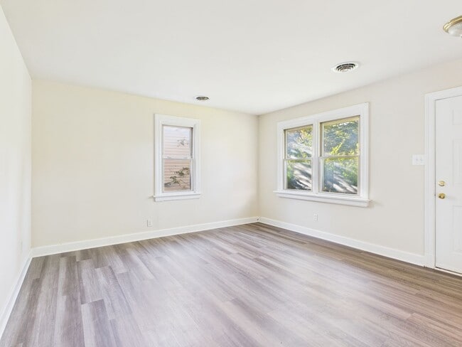 Photo - 1108 Goddin St