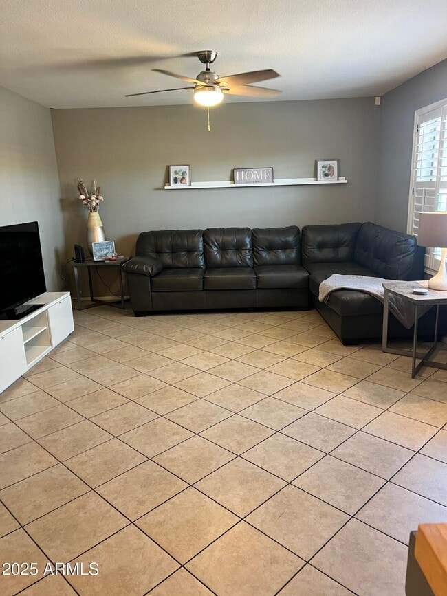 Photo - 1402 E Guadalupe Rd Unidad 119