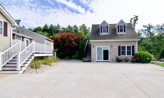 Photo - 39 Isaac Bradway Rd