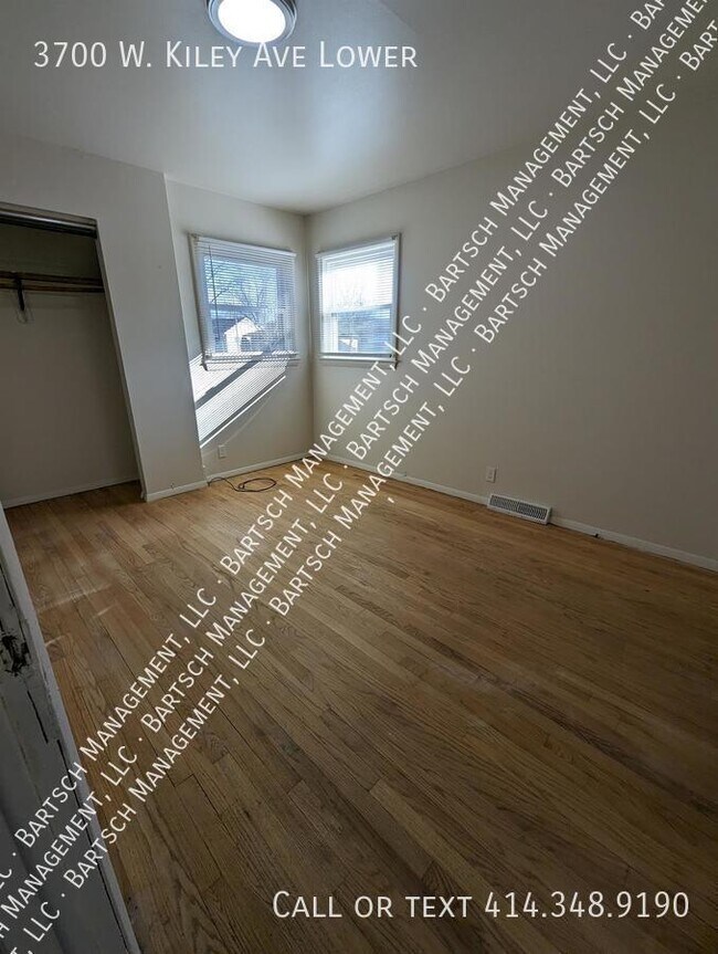 Photo - 3700 W Kiley Ave