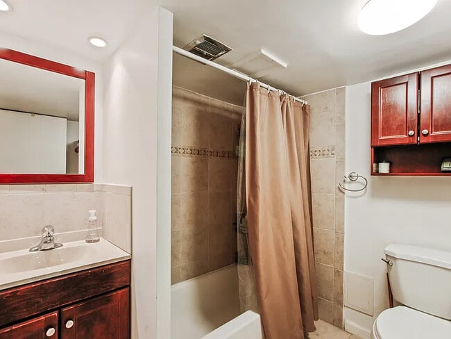 Photo - 2609 11th St NW Unit B