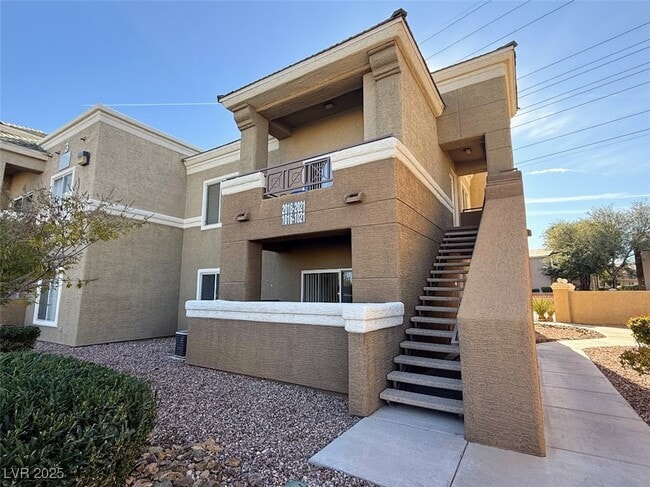 Building Photo - 8070 W Russell Rd Unit 1019