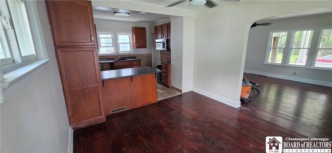Photo - 157 Park St
