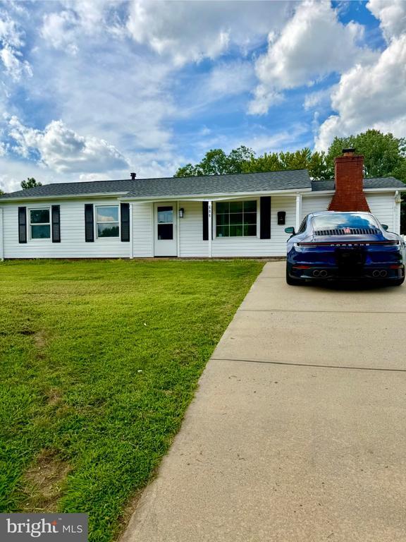 Photo - 606 W Beech Rd