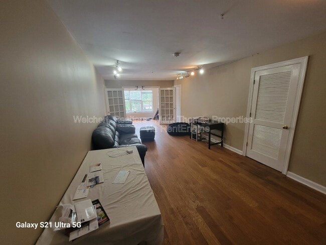 Photo - 929 Morreene Rd Unit Apt B26