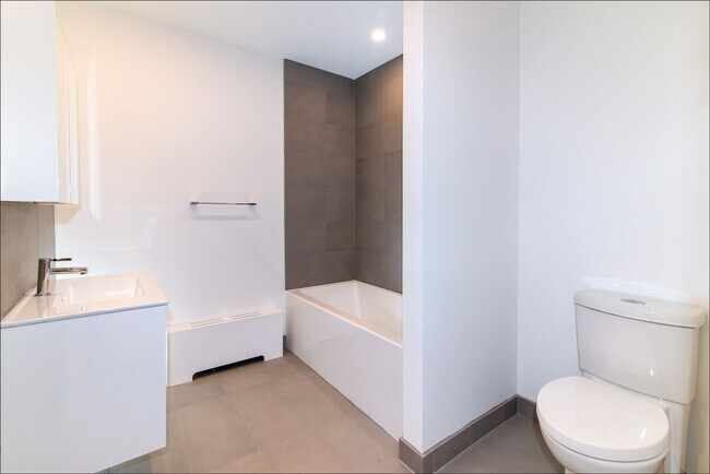 Photo - 929 avenue de Fortelles Unit 5