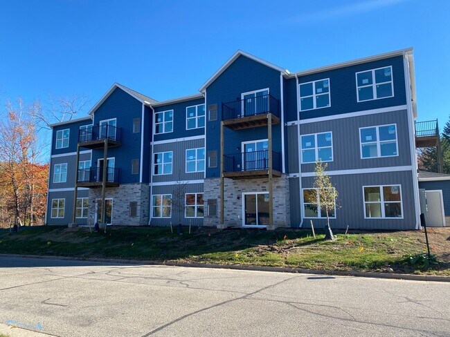 Oakbrook Apartments (PLACEMENT) - Oakbrook Apartments (PLACEMENT) Unit #2