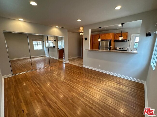 Building Photo - 5656 Airdrome St Rental