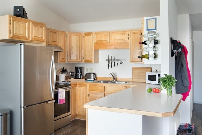 Photo - 72 Crestwood Dr.