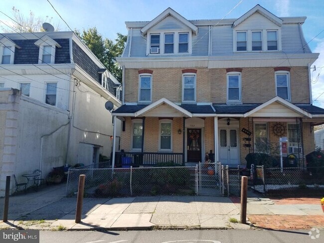 Building Photo - 4354 Manayunk Ave Rental
