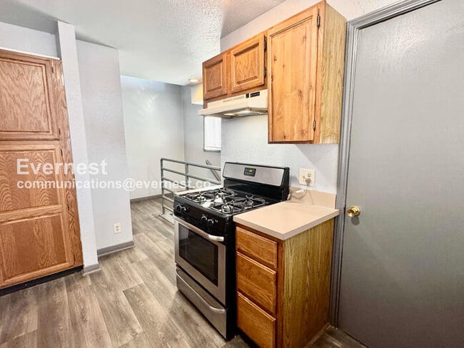 Photo - 1327 S Lawton Ave Unit 1