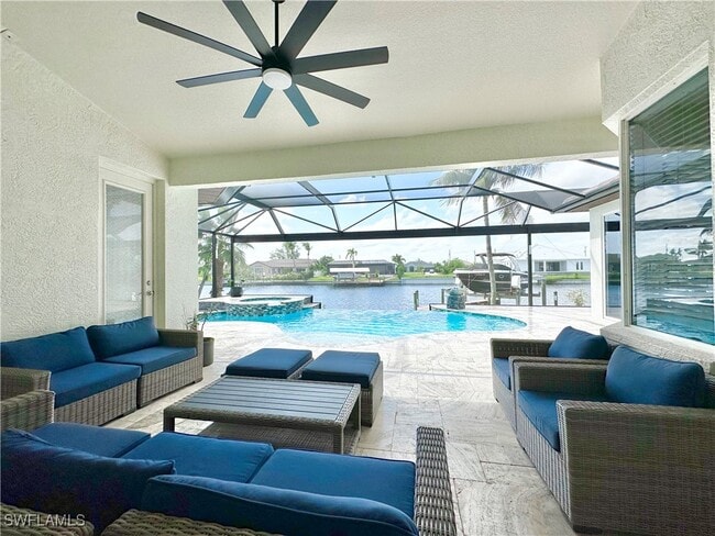 Building Photo - 2544 SW 28th Pl