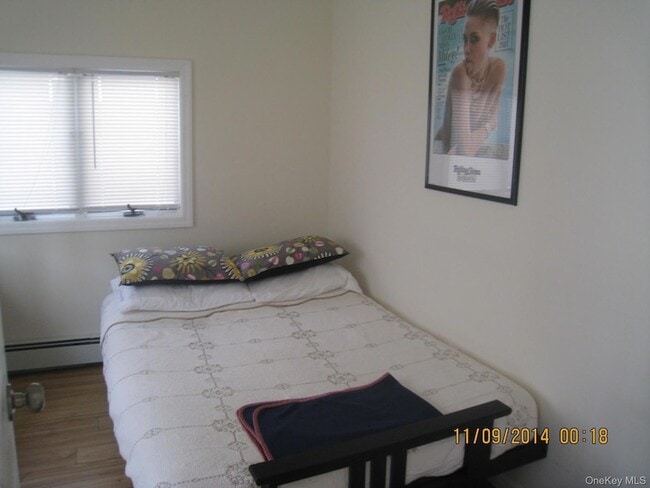 Photo - 82 California St