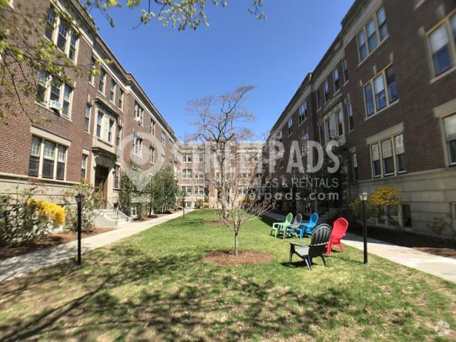 Building Photo - 2 bedroom in Brookline MA 02446 Rental