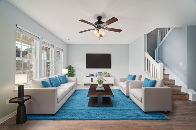 Photo - Stylish Comfort in a Prime Location!