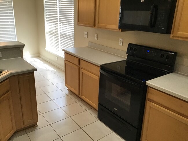 Photo - 671 Southland Ln