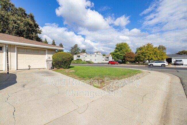 Photo - 7256 S Land Park Dr