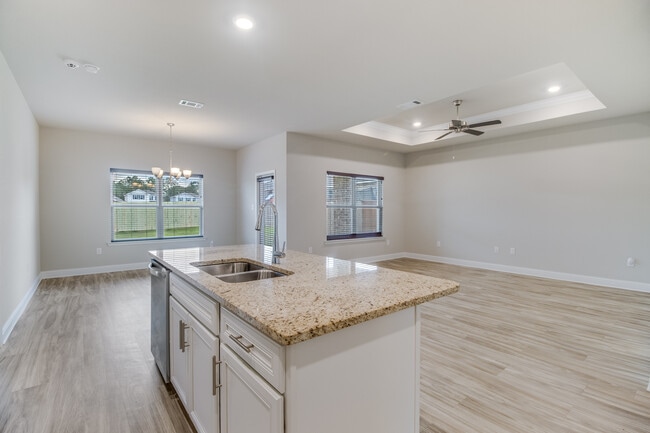 Photo - 5468 Overland Dr