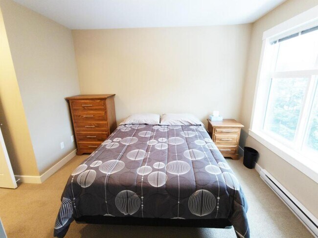 Photo - 2 bedroom in Kitimat BC V8C 2N9