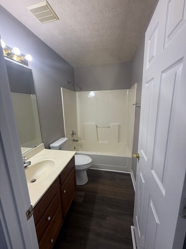 Photo - 110 Bob White Way Unit Apt D