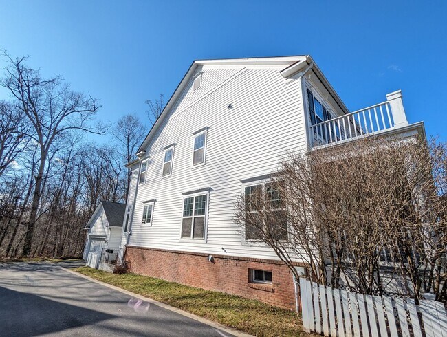 Photo - Impeccably maintained SFH in Clarksburg re...