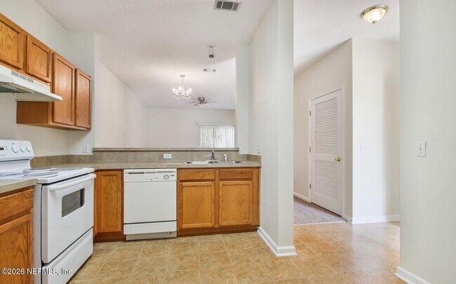 Photo - 7887 Melvin Rd