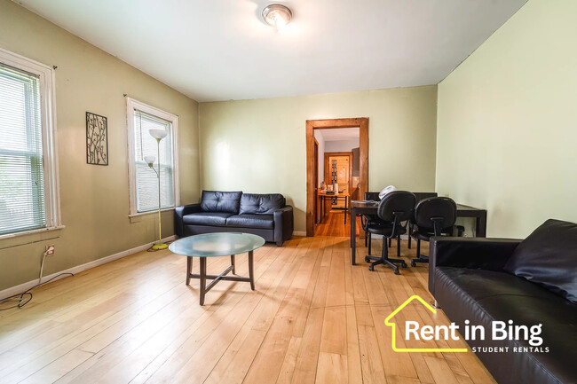 Building Photo - 41 Seminary Ave Rental