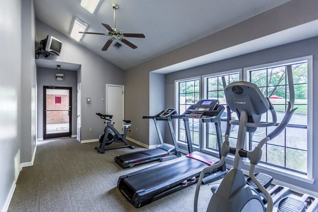 Fitness Center - Brentwood Apartments