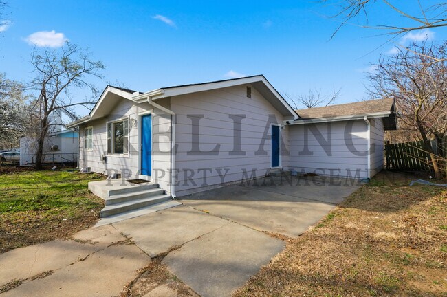 Photo - 6651 N Scottsville St