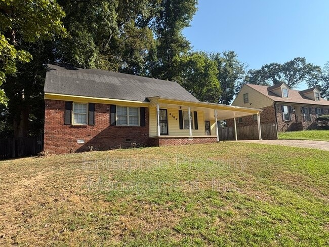 3182 Casann Cove
