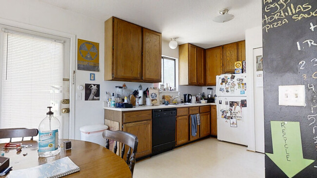795-97 N. Maple-795 - 795-97 N. Maple-795 Apartment Unit 795