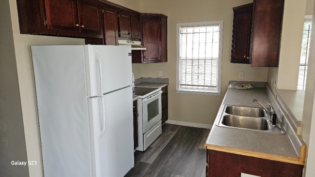 Photo - 894 Prince St