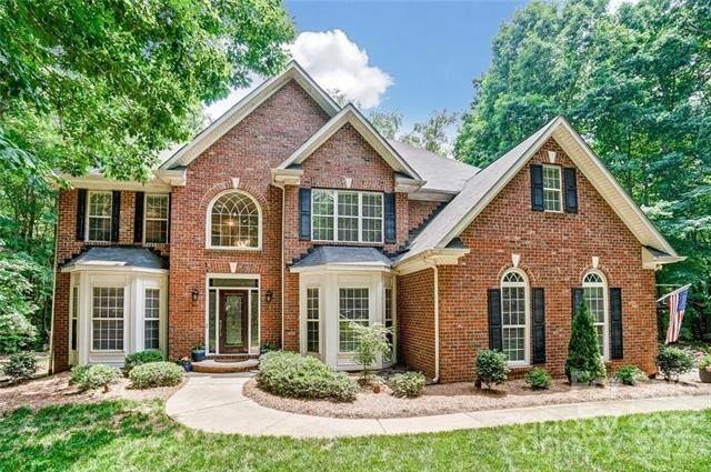 Building Photo - 6025 Oakridge Ct