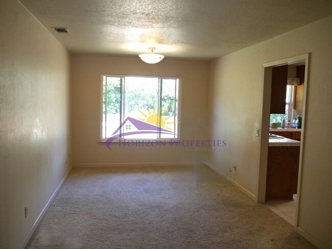 Photo - 3 Bed 2.5 Bath 1,766 sqft Fair Oaks Home