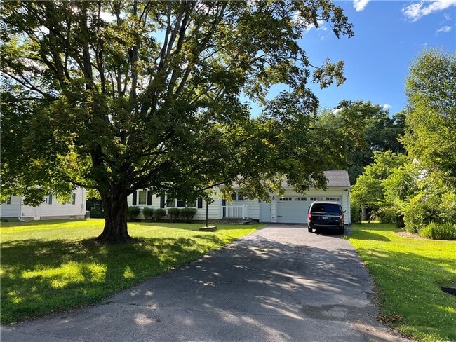 Photo - 198 Beartown Rd