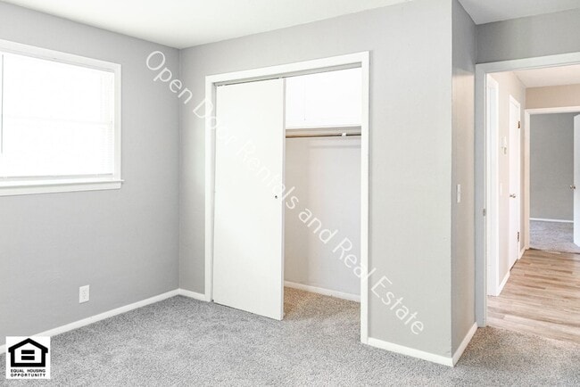 Photo - 2 Bedroom duplex available now! Casa