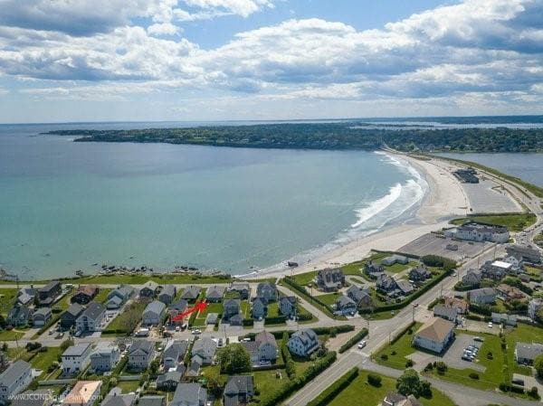 Photo - 32 Esplanade