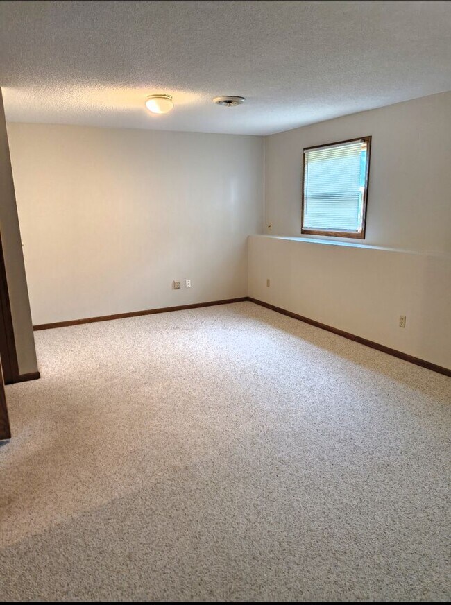 Photo - 1250 Silverwood Ct
