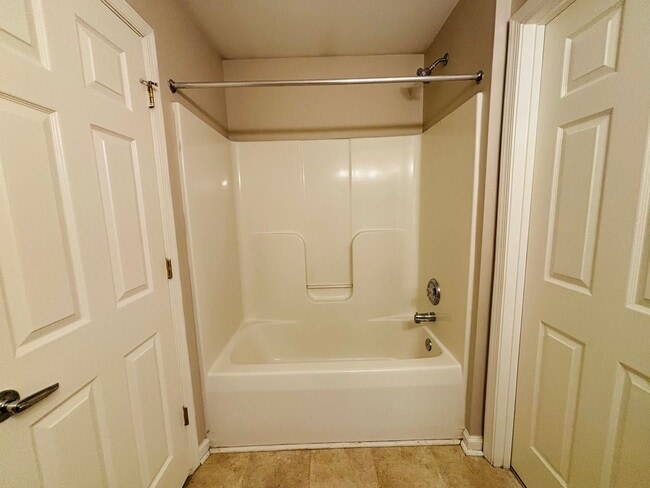 Photo - 215 S Knollwood Dr