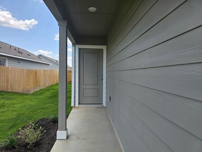 Photo - New 4 Bed / 2.5 Bath Home in Jarrell