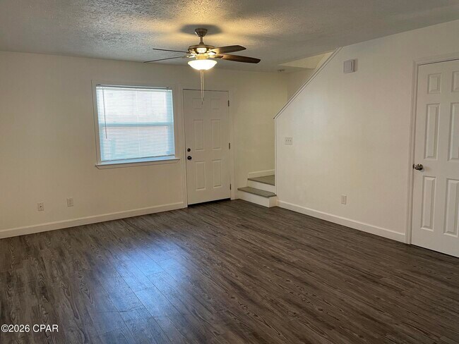 Photo - 2712 E 17th St