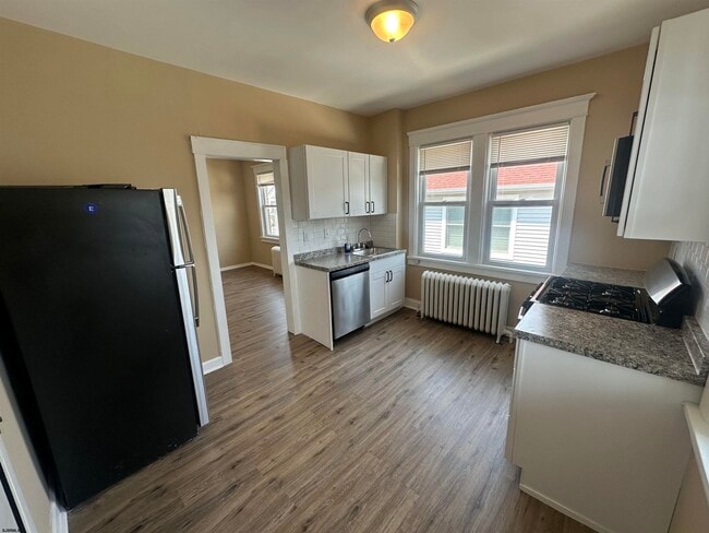 Photo - 9 N Rosborough Ave Unit 3