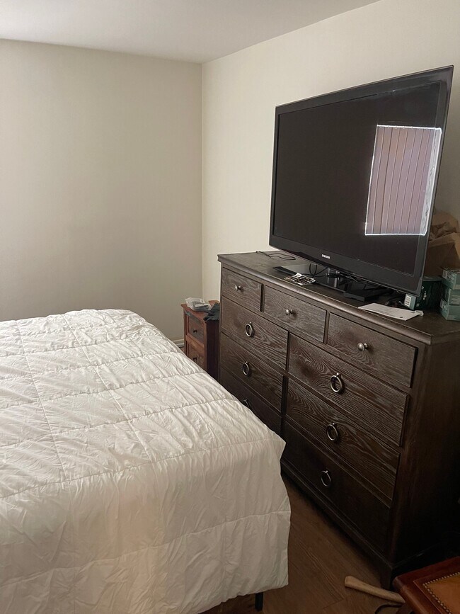 4417 Hazeltine Ave Unit 000
