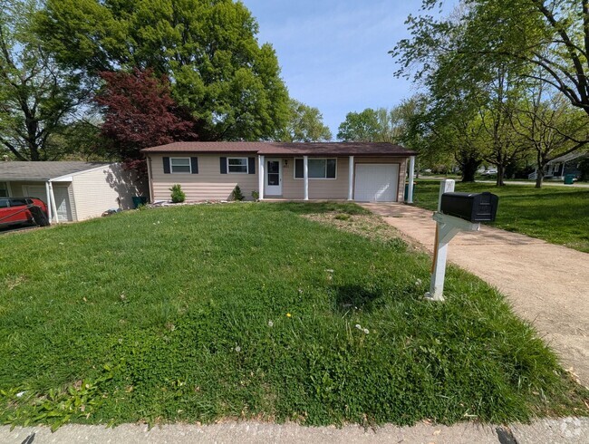 Building Photo - Be our NEIGHBOR - 3 Bedroom House