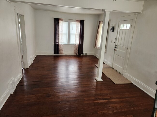 Photo - 4648 W 149th St