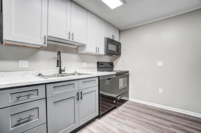 Photo - Poplar Ridge Apartments