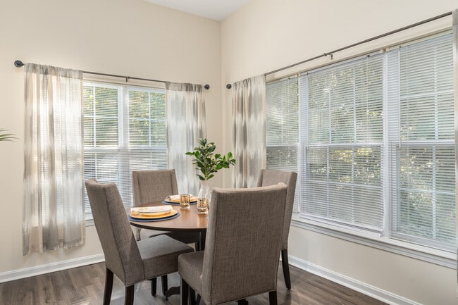 Photo - The Ledges at Johnston