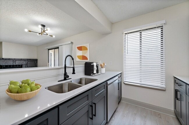 Photo - Rosehill Pointe