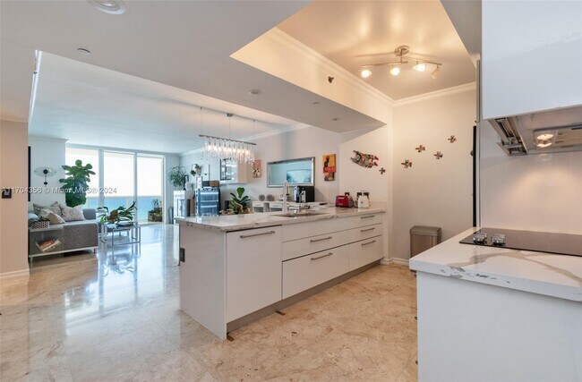 Photo - 1830 S Ocean Dr Unidad 2311