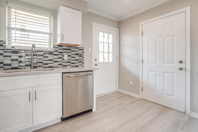 Photo - 5076 Matilda St Unit 127